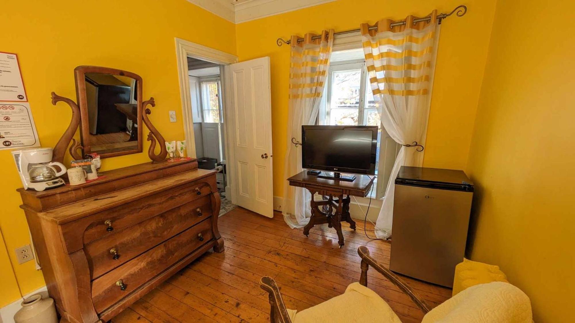 La Maison Rousseau Ξενοδοχείο Montmagny Δωμάτιο φωτογραφία